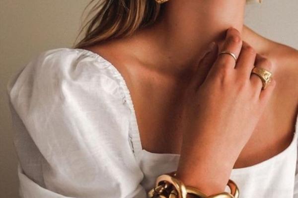 Модные массивные браслеты 2022 / Getty  Images