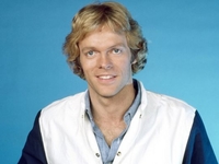 Звезда сериала «Район Мелроуз» найден мертвым в собственном доме