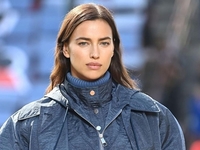 Самые модные ботфорты весны 2022: показывает Ирина Шейк