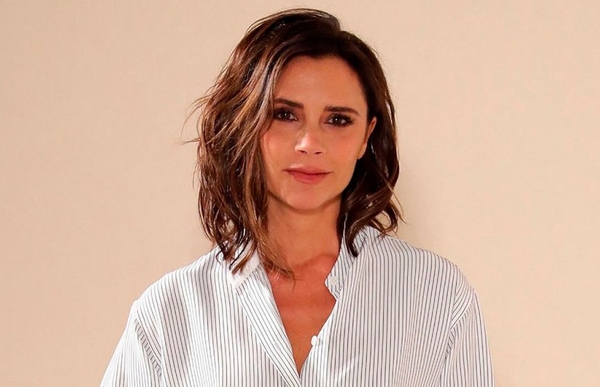 Без каких вещей невозможно встретить весну: показывает Виктория Бекхэм