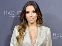 Как сочетать классический стиль в одежде с элементами спорта: модный пример от Евы Лонгории