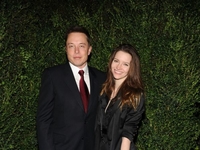 Бывшая жена Илона Маска встречается со звездой «Игры престолов»