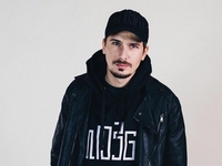 Позитив кардинально сменил имидж: фото