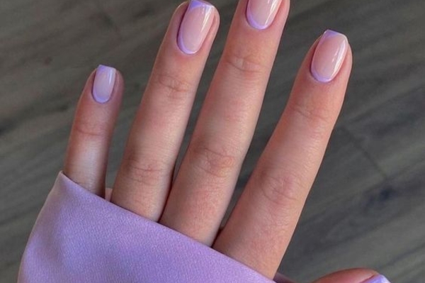 Модный маникюр на короткие ногти 2023 / Getty Images