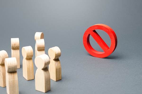 Чрезвычайное положение: какие ограничения будут действовать