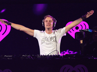 Диджей Армин ван Бюрен провел концерт, средства с которого пожертвует Украине