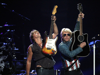 Группа Bon Jovi поддержала украинцев (видео)