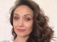 У мамы отказали ноги и речь: Евгения Власова рассказала о первых днях войны