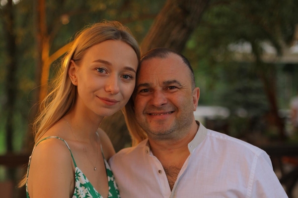 Жена Виктора Павлика рассекретила, как добиралась из Закарпатья в Германию