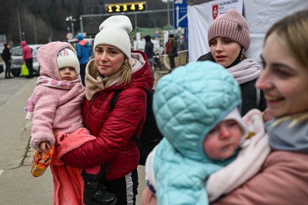 Безопасность за границей: как защитить себя и детей