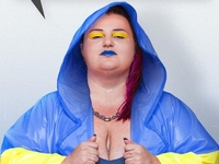 Alyona alyona вынуждена выехать за границу: в чем причина