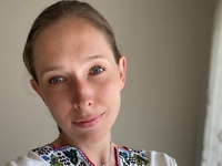 Катя Осадчая расплакалась, рассказывая жуткую историю женщины из Мариуполя: видео