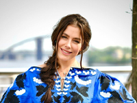 Телеведущая Иванна Онуфрийчук открыла в Швейцарии пункт сбора гуманитарной помощи для Украины