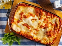 Рецепт дня: простая лазанья с фаршем и творогом