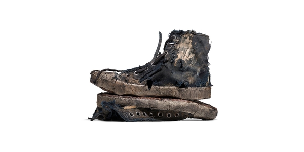 «Парижские кроссовки» от Balenciaga