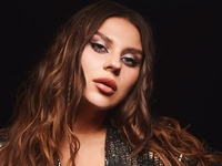 Солистка группы KAZKA рассказала, что оккупанты украли из ее дома