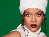 Рианна впервые стала мамой