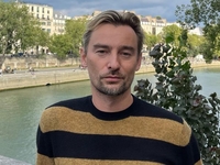 «Спасибо за безграничную любовь»: Алан Бадоев сообщил о смерти близкого человека