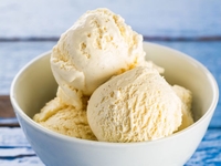 Рецепт домашнего сливочного мороженого с ванилью
