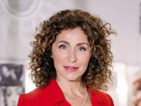 53-летняя Надежда Матвеева выходит замуж за 33-летнего парня