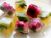 Що ще можна заморозити у формах для льоду, окрім води?