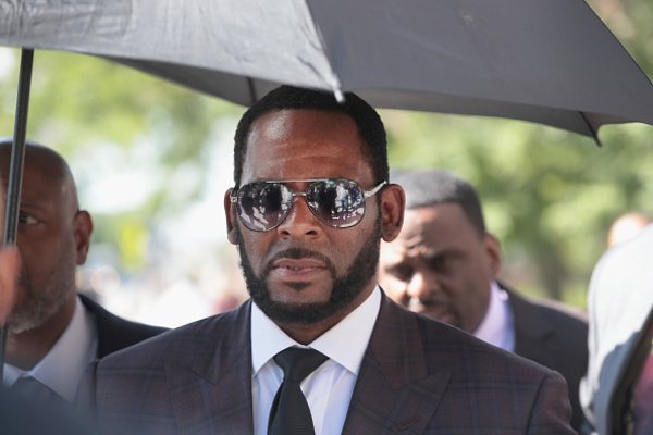 Рэпер R. Kelly получил 30 лет тюрьмы за торговлю людьми: детали