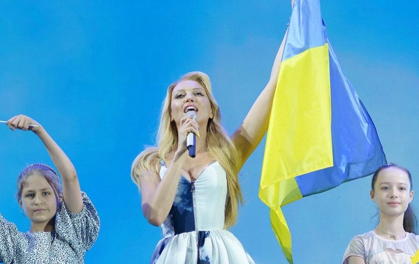 Оля Полякова рассказала, как ее мама выезжала из РФ