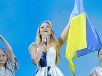 Оля Полякова рассказала, как ее мама выезжала из РФ