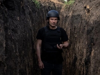 Известный украинский певец попал под обстрел на востоке Украины