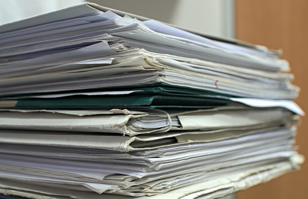 фото: istockphoto. Документы разложите по темам