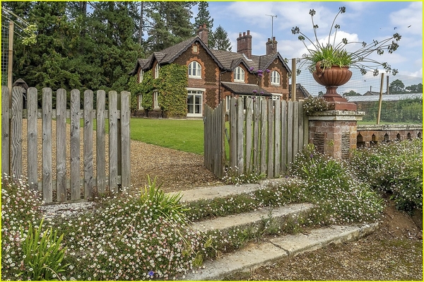 Дом Елизаветы II / justjared.com