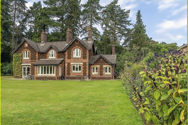 Дом Елизаветы II / justjared.com