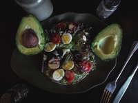 Ідеальний сніданок з авокадо та зеленню за рецептом Надії Матвєєвої