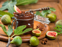 Конфітюр зі слив та інжиру: найкраще поєднання