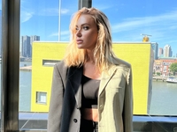 В ньому вперше знялись діти співачки: Слава Камінська випустила кліп на авторський україномовний трек «Додому»