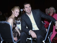 Екснаречена Кличка розкрила всю правду про відмову від опіки над їхньою дочкою