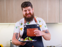 Сезонный рецепт: салат з карамелізованим гарбузом і сиром