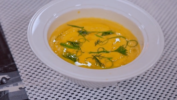 Кукурузный крем-суп с сыром чеддер от Алекса Якутова
