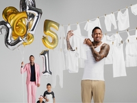 Названа знаменитость, у которой больше всего детей: фото