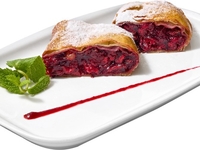 Віденський штрудель з вишнею