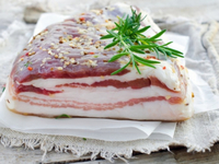 Как засолить сало в рассоле из огурцов