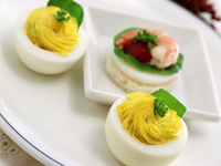 Фаршированные яйца без майонеза: простой рецепт