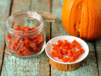 Тыквенные конфетки: полезный десерт из микроволновки