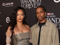 Рианна впервые показала, как выглядит ее сын от рэпера Asap Rocky