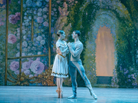 Снежная королева – интерактивная сказка-балет для детей и взрослых.