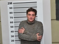 Актер Вячеслав Довженко об экс-жене: Мы сейчас чаще общаемся, поддерживаем друг друга