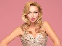 "Ты смотри, какая с**а": Полякова рассказала, как случайно отправила гневное сообщение Ани Лорак