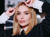 Камінська виклала свої голі кадри у ванні з нового кліпу – відео