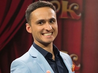 Ласточкин отрастил длинные волосы и шокировал публику