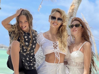 "Нічого не змінюється": Полякова показала архівне фото доньок